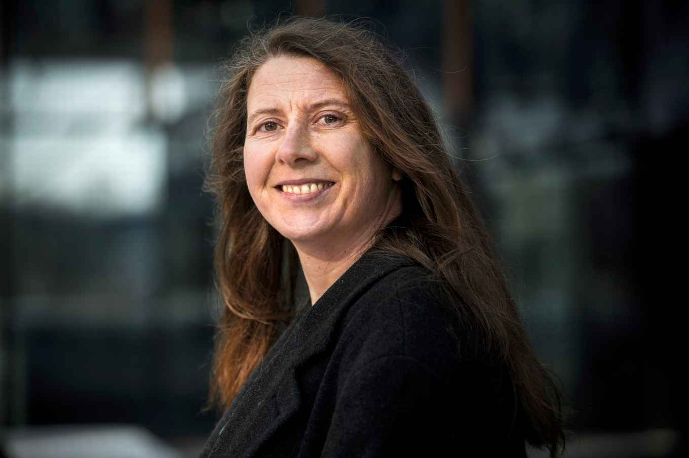 Prof Corina Bussaard, professor Viral ecology