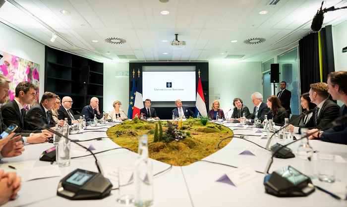 Rondetafelgesprek Koning en president Macron met CEO’s, wetenschappers en investeerders