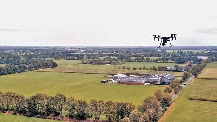 Drone boven Siegerswoude (NL)