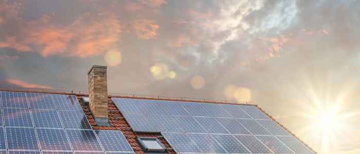 zonnepanelen op een dak