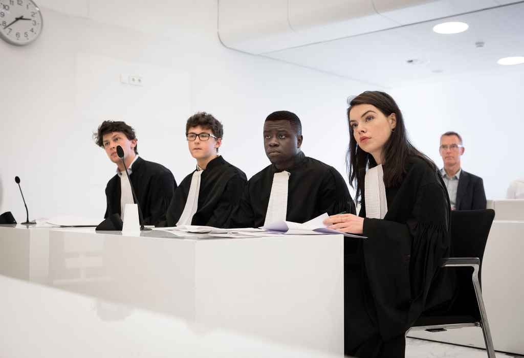 Hoe Lang Duurt Het Om Advocaat Te Worden