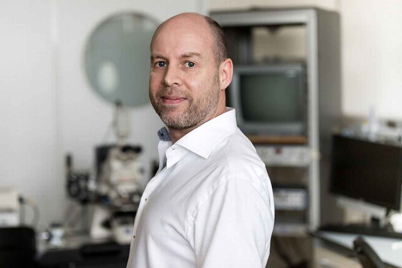 Prof Helmut Kessels, KNAW, professor Cellular and Computational Neurosience