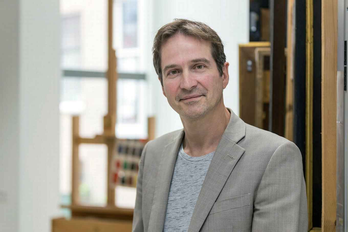 Berg, Klaas Jan van den, hoogleraar FGw, Chemische apecten van conservering en restauratie van cultureel erfgoed, i.h.b. schilderkunst