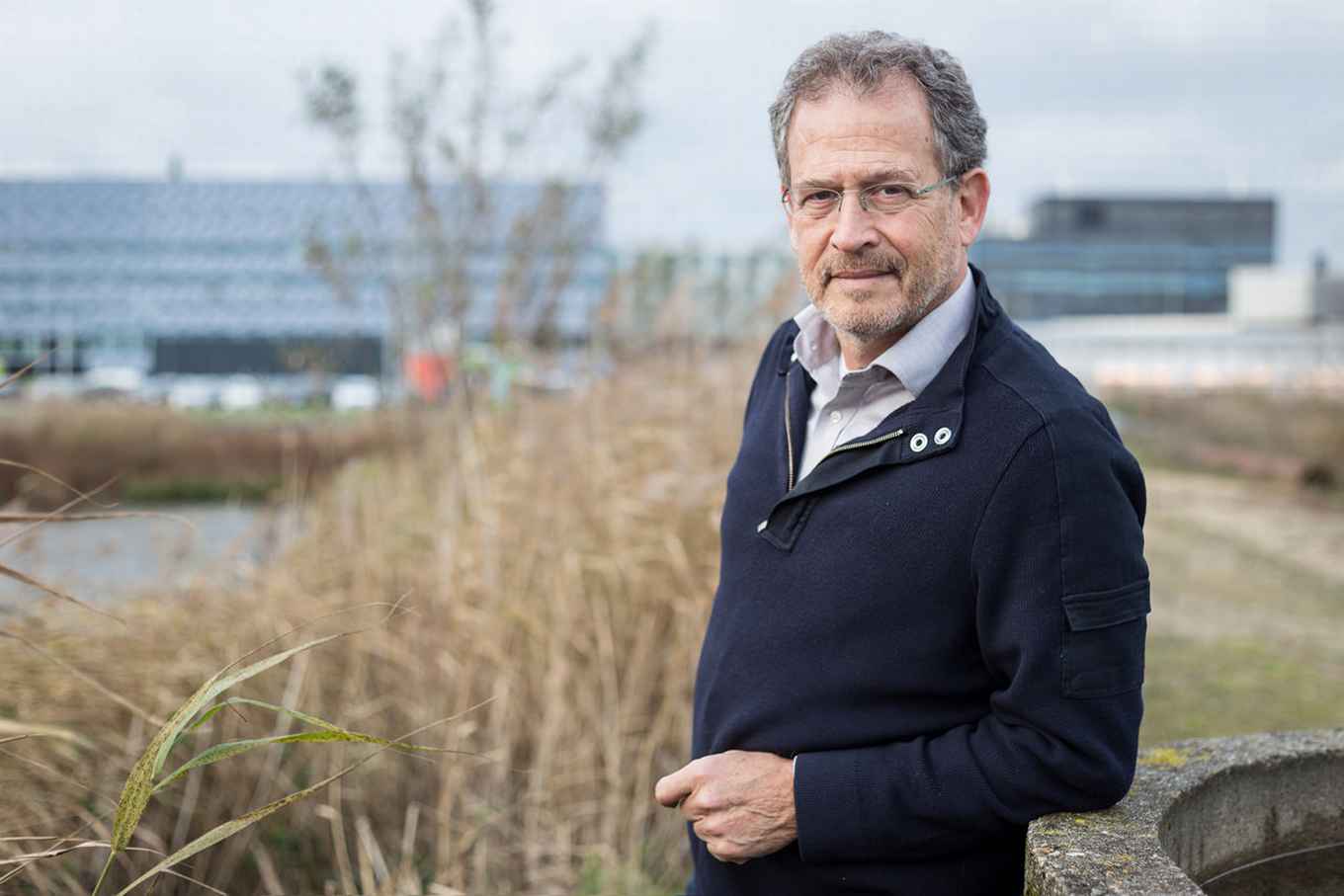 Prof Pim de Voogt, professor FNWI