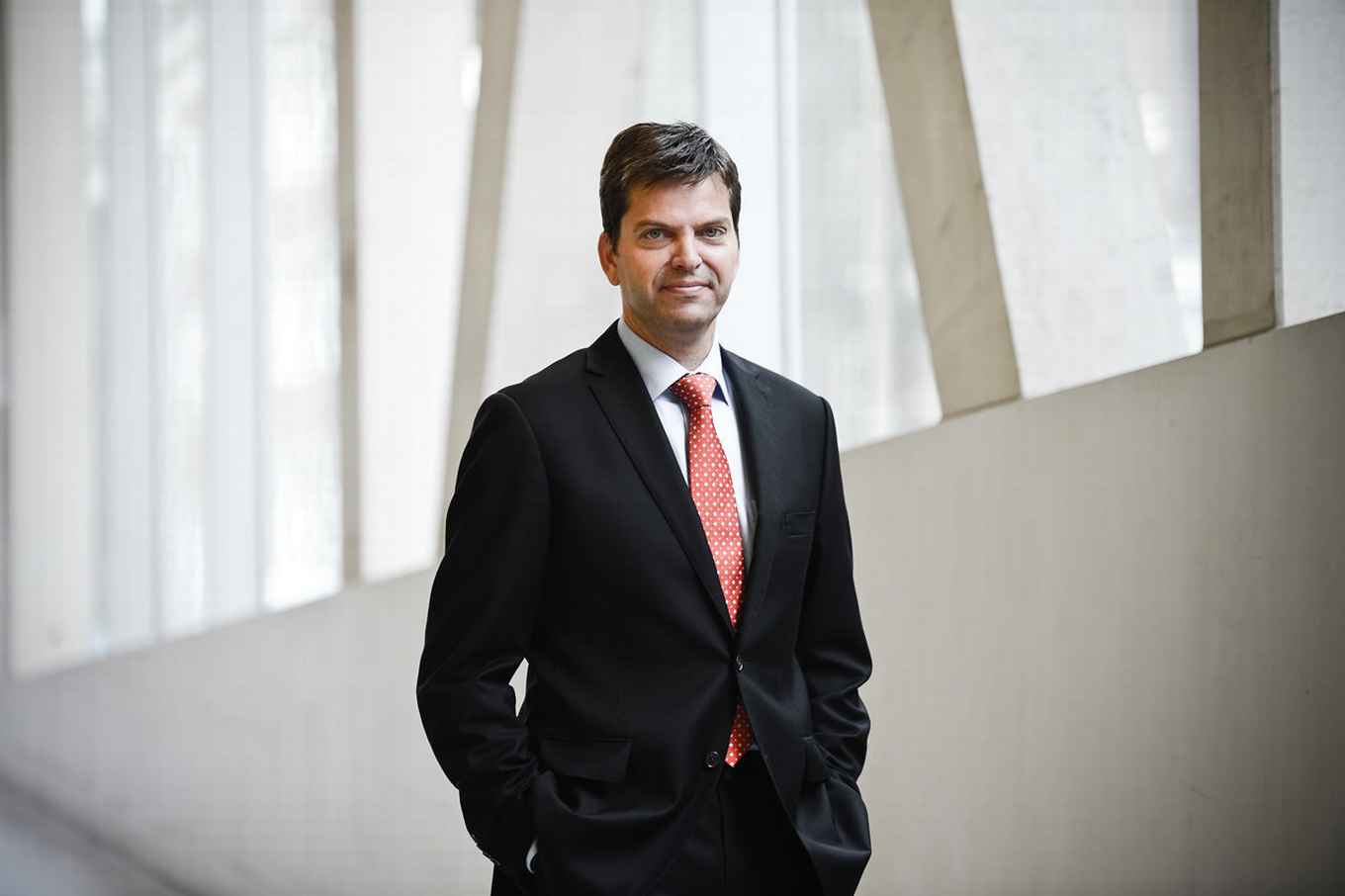 Prof Marc Wouters, professor Accounting