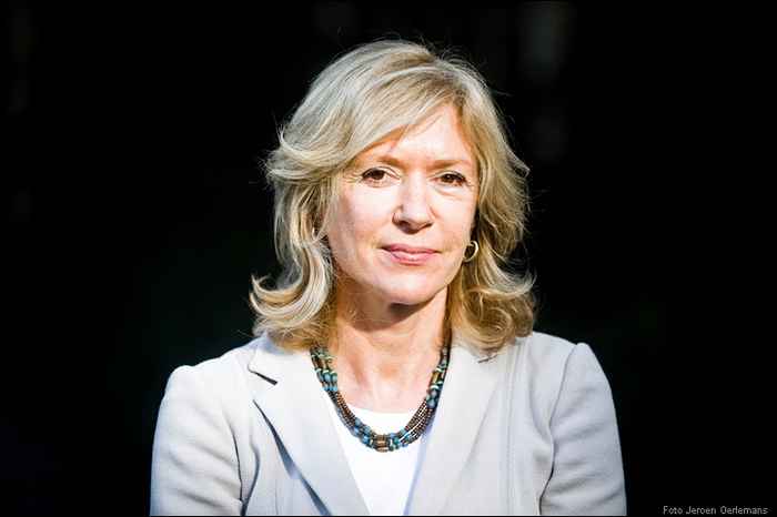 Mw. prof. dr. D. Curtin