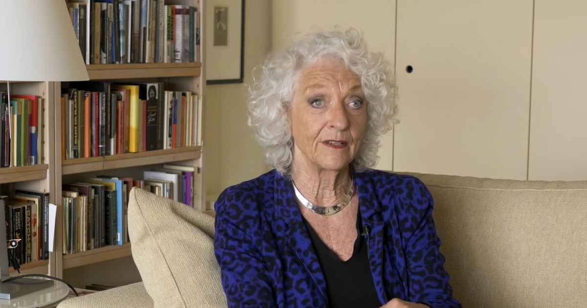 Nelleke Noordervliet spreekt over de moed van de schrijver in Staat van