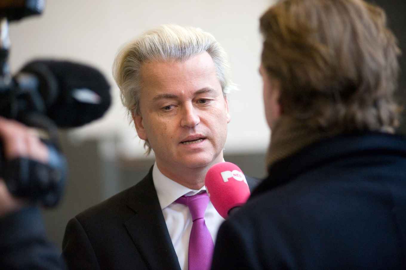 Geert Wilders wordt geïnterviewd