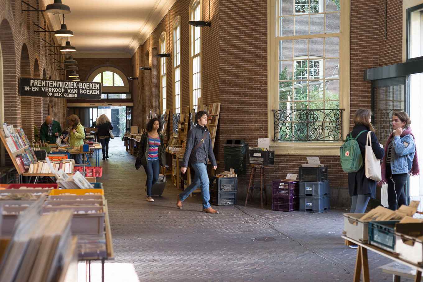 Boekenmarkt Oudemanhuispoort