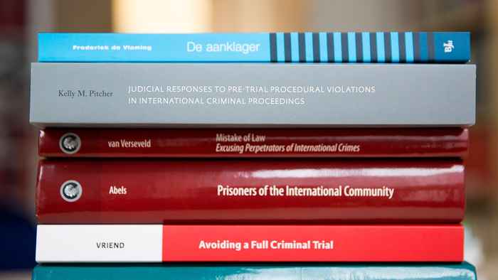 Een stapel wetbundels