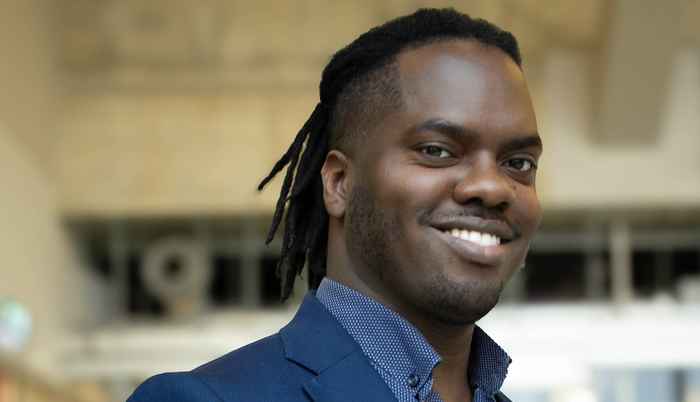 Julian Isenia (foto: Ayda Abdan Kondori)