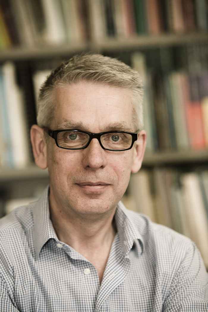 dhr. prof.dr. F. Kuiken