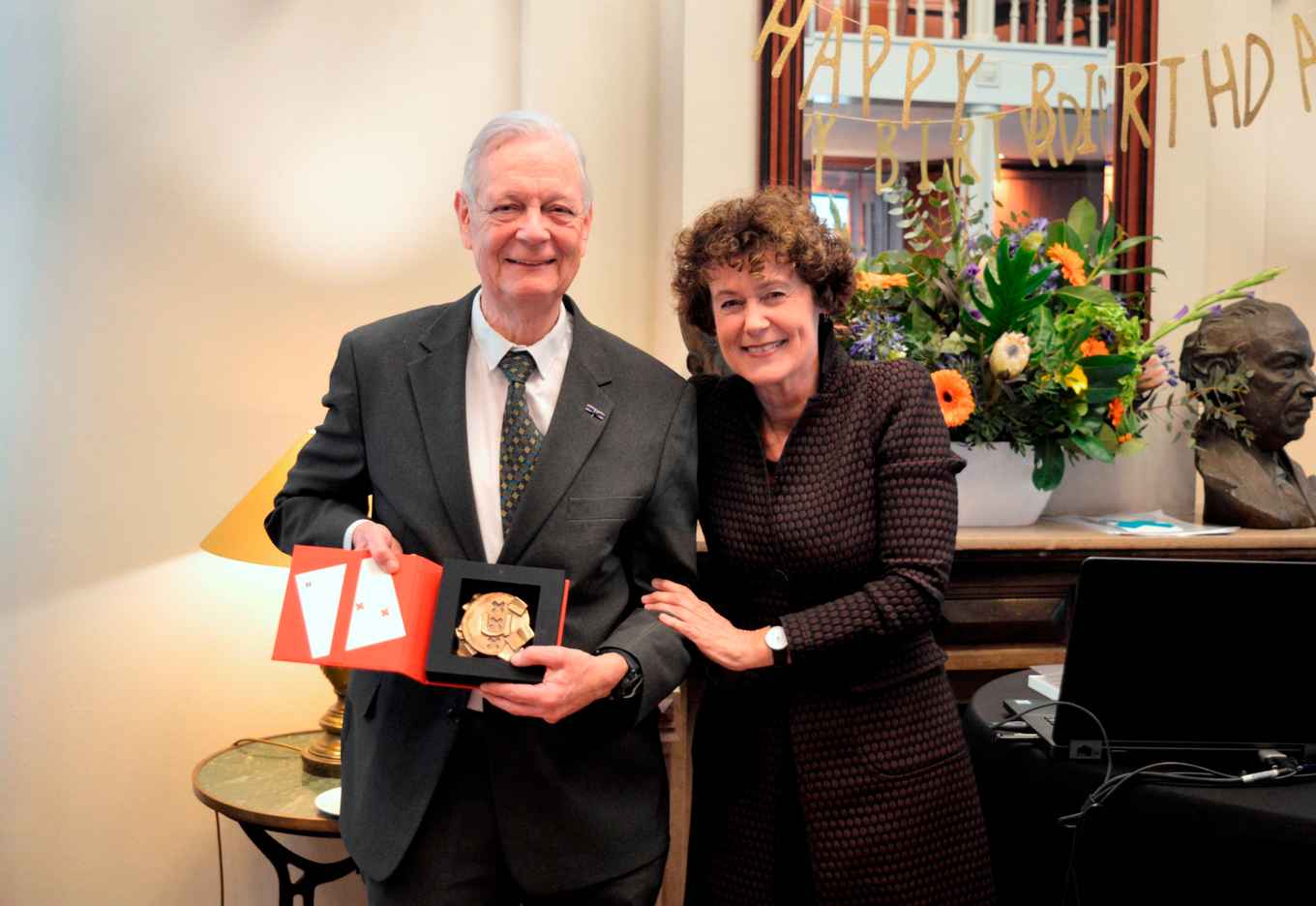 Sta-penning Karel van Dam