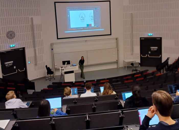 Gastcollege van Giulia Donker